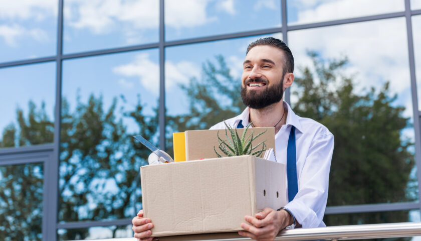 When is the right time to start your business leaving your job?